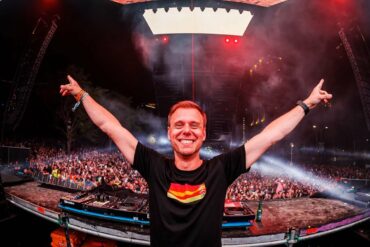 Armin van Buuren live at Ultra Music Festival Miami 2022 | UMF (ASOT Stage)