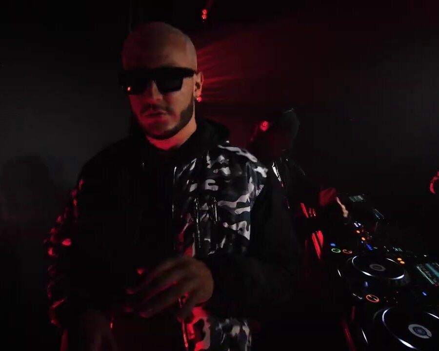 DJ SNAKE B2B MALAA (SECRET ROOM #1)