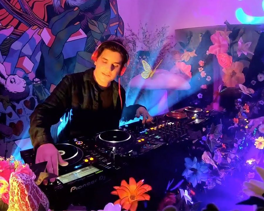 (WATCH) Audien - Beyond Wonderland Virtual Rave-A-Thon