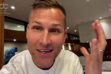 (WATCH) Kaskade - EDC Las Vegas Virtual Rave-A-Thon (May 16, 2020)