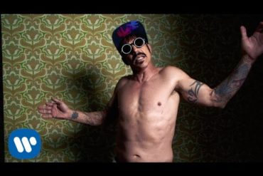 (WATCH) Red Hot Chili Peppers - Dark Necessities [OFFICIAL VIDEO]