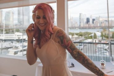 SHLYN @ A Tale Of Two Squirrels by SHLYN SHLYN @ A Tale Of Two Squirrels by SHLYN