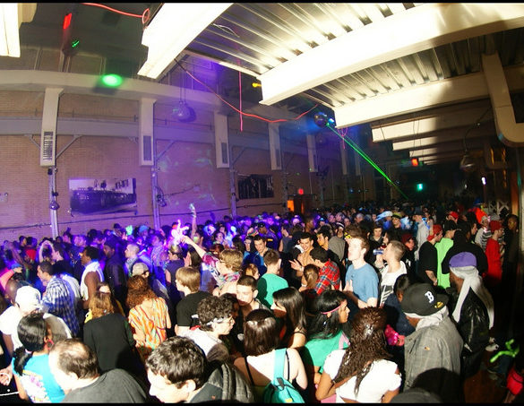 2/20/11 Naughty Neon Aftermovie