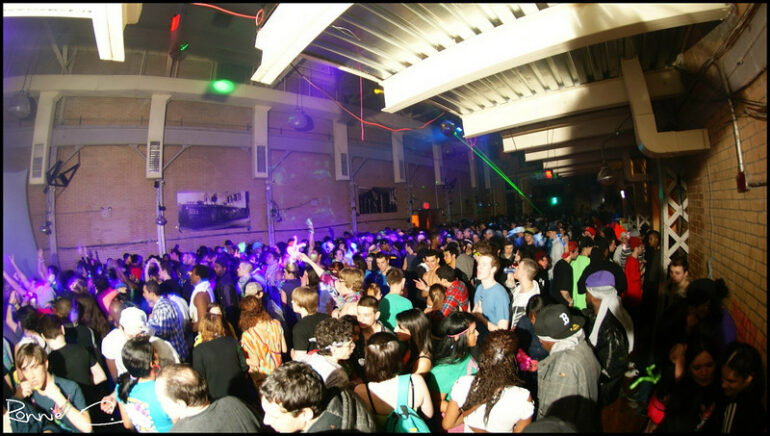 2/20/11 Naughty Neon Aftermovie